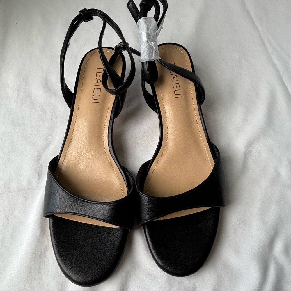 New Black Elegant Kitten Heels with Adjustable Strap